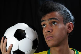 开云体育官方下载-NBA最佳新秀竞争激烈 三人数据旗鼓相当，nba最佳新秀含金量