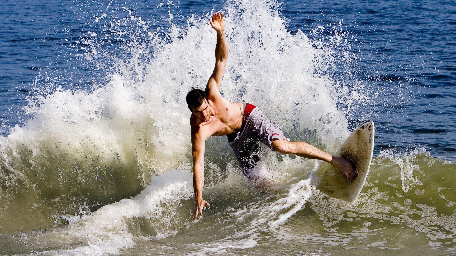 中国男篮和希腊热身赛公开赛 新体系战术逐渐显现，男篮落选赛中国vs希腊